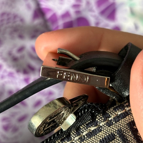 Authentique vintage Fendi shoulder bag - Picture 6 of 8